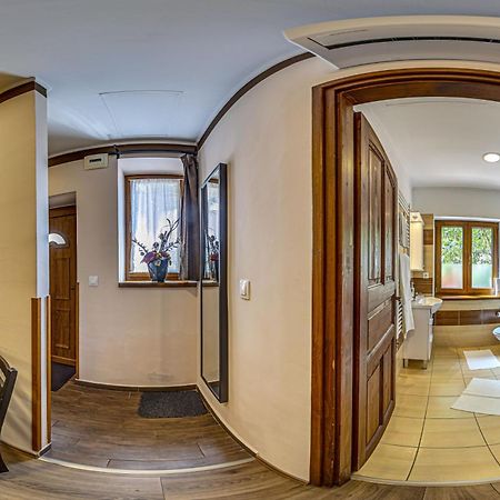 ペーチ Napraforgo Wellness Haz Es Panzio Bed & Breakfast エクステリア 写真